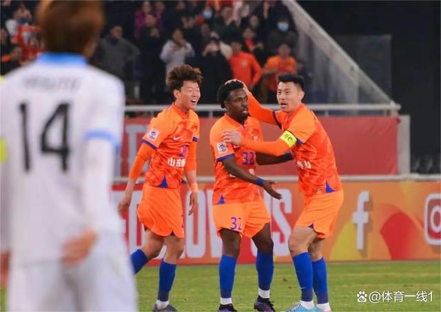 亚冠比赛揭幕战惊现绝杀，最后一刻精彩呈现