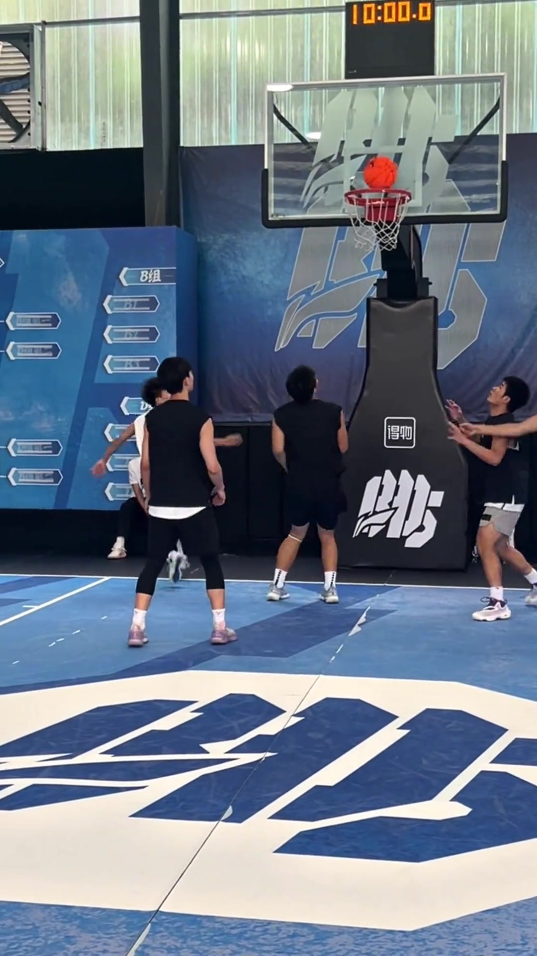 湖北队在比赛中展现出灵活多变的战术，取得比赛胜利的简单介绍